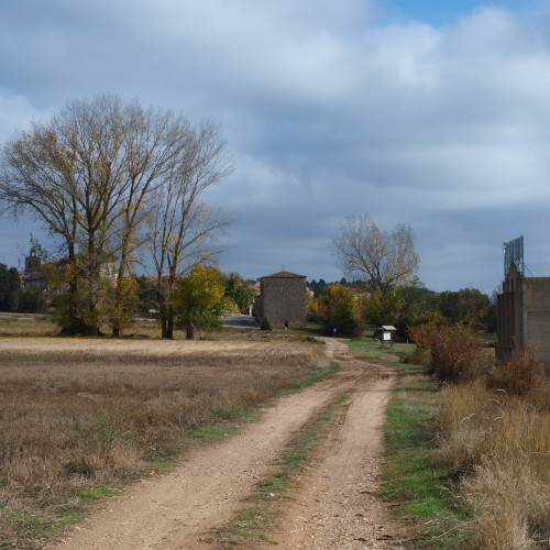 senda del castillo de gormaz, frontón y ermita de las angustias