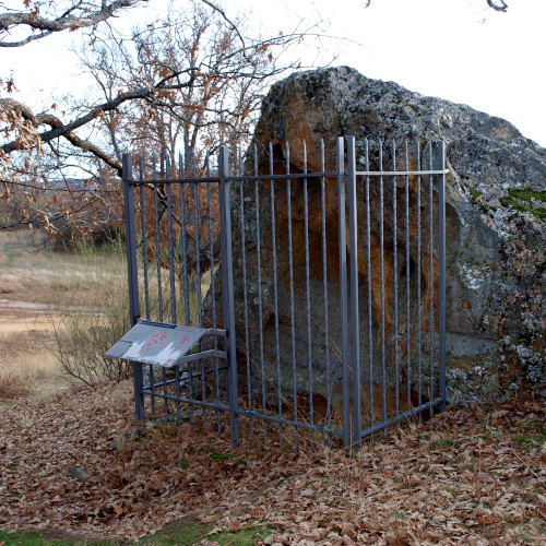 senda de la casa de la ciudad valonsadero, peñón del majuelo